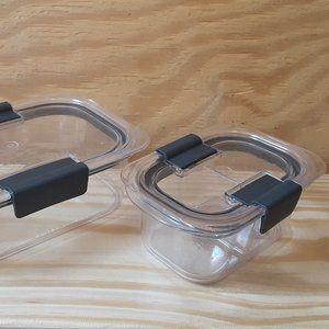 Rubbermaid Brilliance Containers (2)